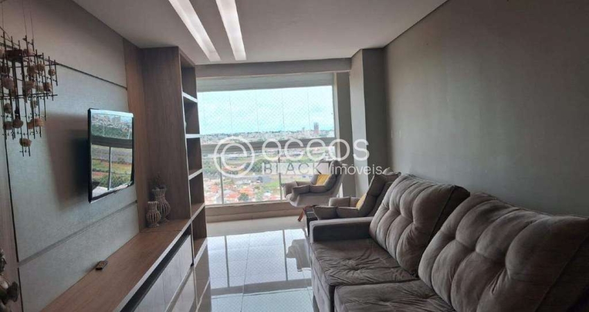 Cobertura à venda, 4 quartos, 3 suítes, 4 vagas, Carajás - Uberlândia/MG