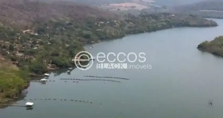 Chácara / sítio à venda na Loteamento Chácaras Lago Verde, 92, Chácaras Lago Verde (Tapuirama), Uberlândia