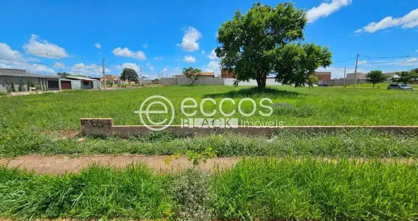 Terreno à venda na Avenida Orlando de Faria, 709, Parque das Laranjeiras, Uberaba