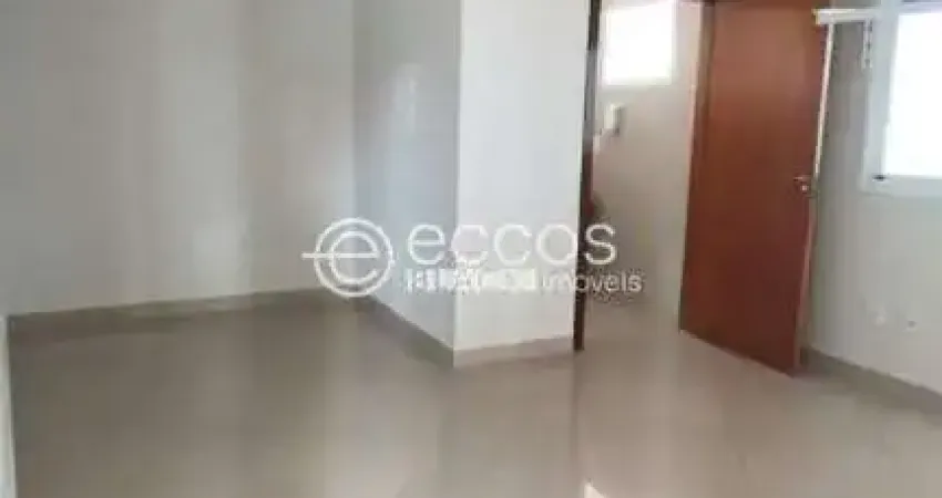Sala comercial para alugar na Praça Adolfo Fonseca, 83, Fundinho, Uberlândia