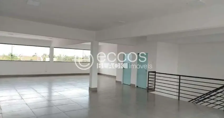 Sala comercial para alugar na Avenida dos Ferreiras, Aclimação, Uberlândia