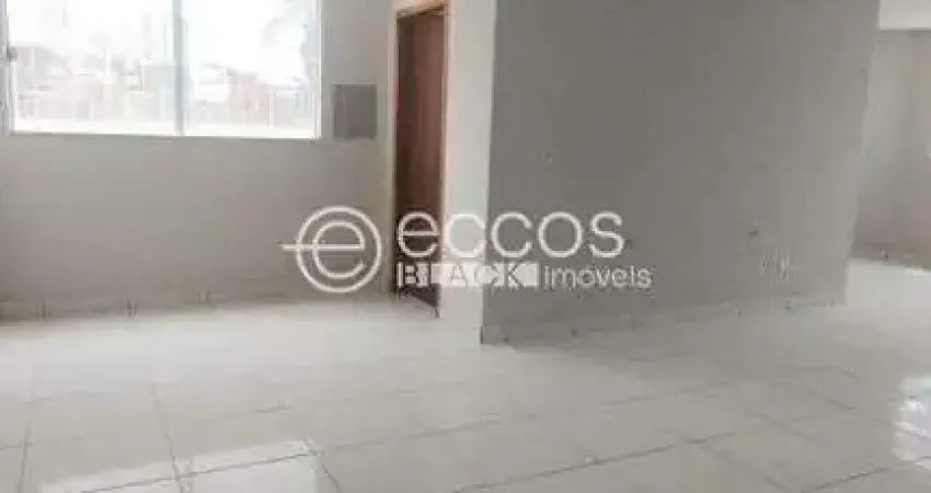 Imóvel Comercial para aluguel, 6 vagas, Vigilato Pereira - Uberlândia/MG