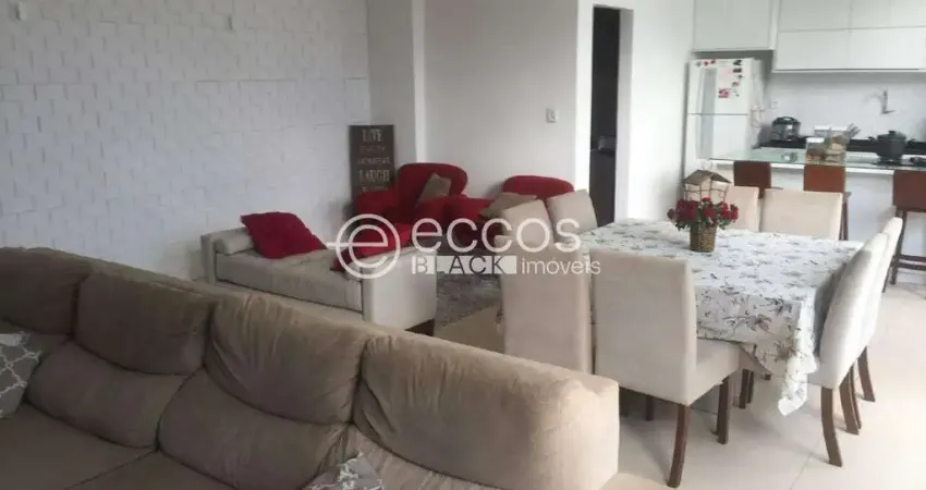 Casa à venda, 3 quartos, 1 suíte, 3 vagas, Maravilha - Uberlândia/MG