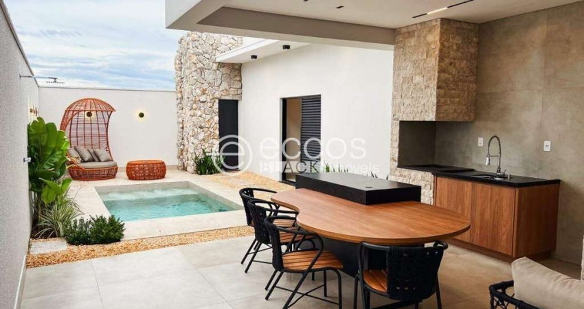 Casa em condomínio à venda, 3 quartos, 3 suítes, 4 vagas, Laranjeiras - Uberlândia/MG