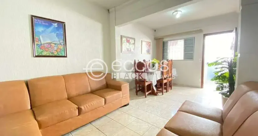Casa à venda, 3 quartos, 1 suíte, 1 vaga, planalto - uberlândia/mg