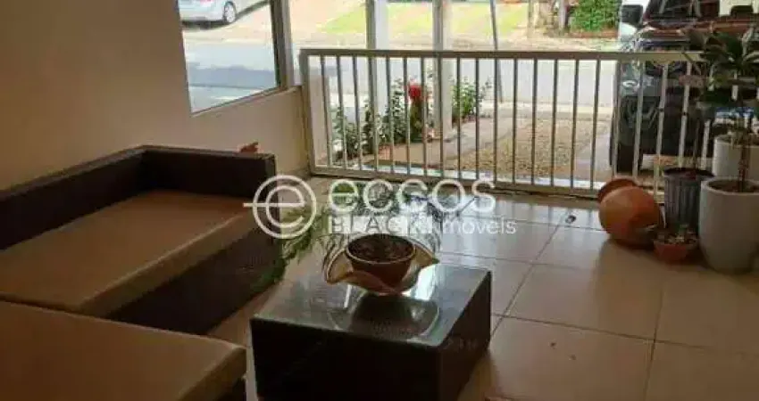 Casa em condomínio à venda, 2 quartos, 3 vagas, recreio dos bandeirantes - uberaba/mg