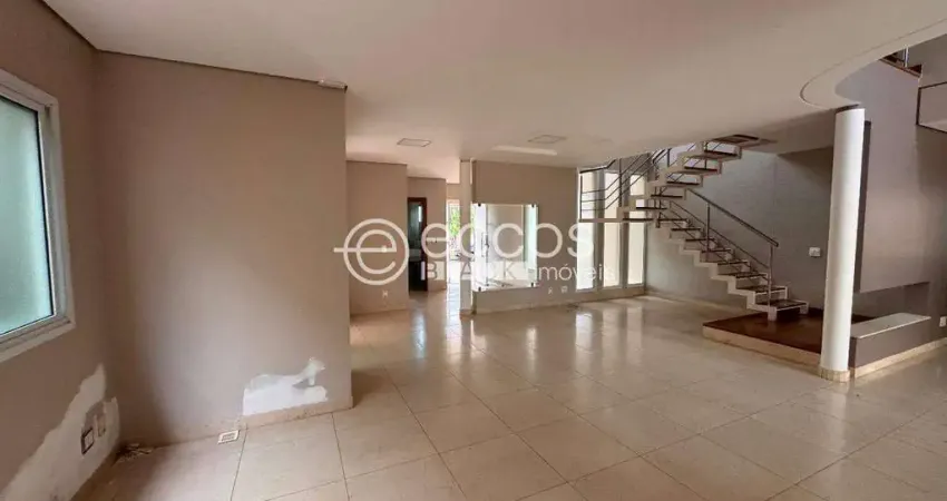 Casa em condomínio para aluguel, 5 quartos, 5 suítes, 4 vagas, Morada da Colina - Uberlândia/MG