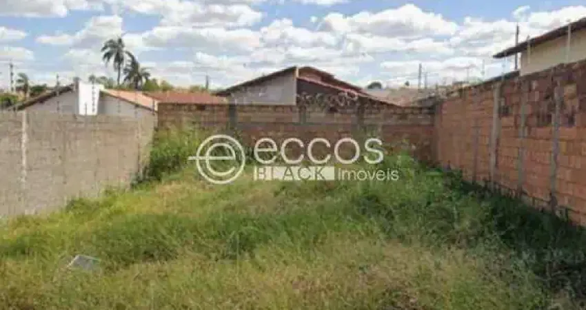 Terreno à venda na Rua Reinaldo Batista Mendes, 686, Ilha Bela, Uberaba