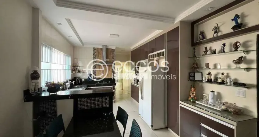 Casa à venda, 3 quartos, 3 suítes, 3 vagas, presidente roosevelt - uberlândia/mg