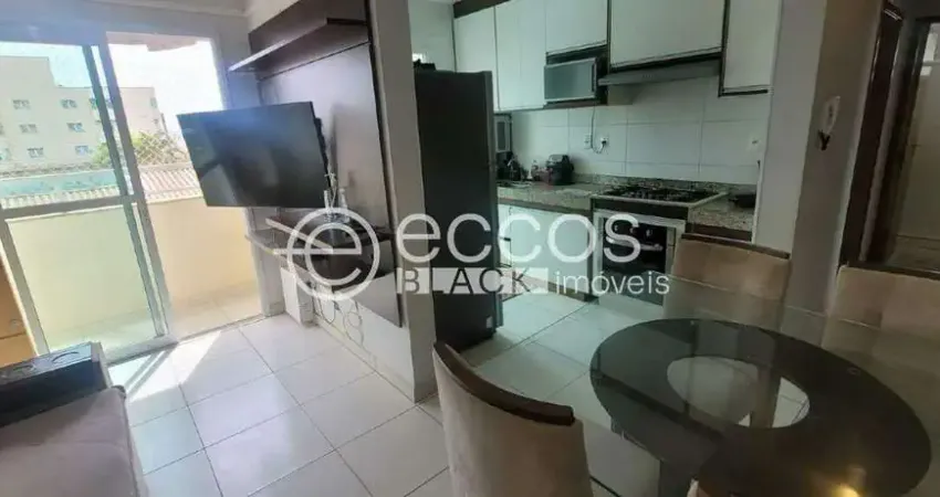 Apartamento à venda, 3 quartos, 1 suíte, 2 vagas, Santa Mônica - Uberlândia/MG