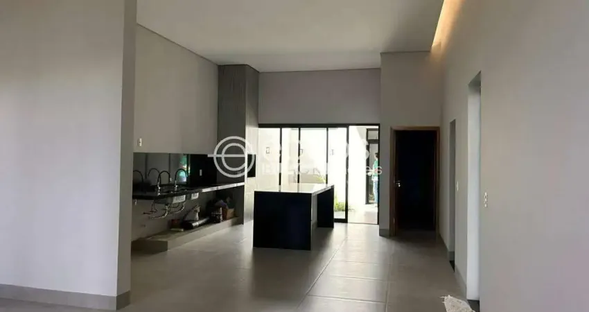 Casa à venda, 3 quartos, 1 suíte, 2 vagas, Aclimação - Uberlândia/MG