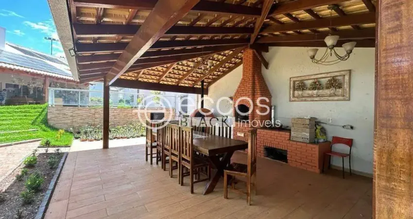Casa à venda, 3 quartos, 3 suítes, 4 vagas, cidade jardim - uberlândia/mg