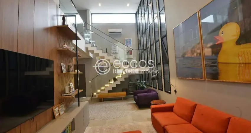 Casa em condomínio à venda, 4 quartos, 4 suítes, 5 vagas, Granja Marileusa - Uberlândia/MG