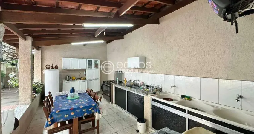Casa à venda, 3 quartos, 1 suíte, 2 vagas, Residencial Estados Unidos - UBERABA/MG