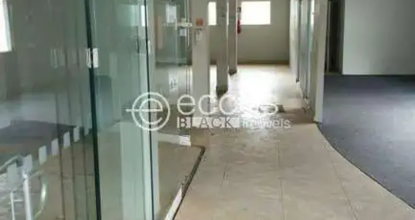 Imóvel Comercial para aluguel, 29 vagas, Nossa Senhora da Abadia - UBERABA/MG
