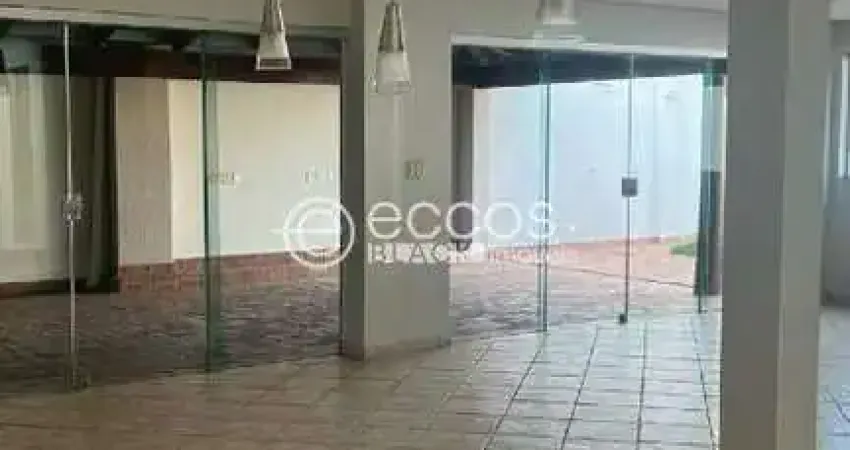 Casa para aluguel, 4 quartos, 3 suítes, 2 vagas, jardim das acácias - uberlândia/mg