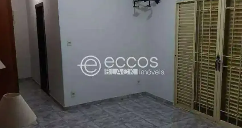 Casa à venda, 3 quartos, 1 suíte, 7 vagas, nossa senhora das graças - uberlândia/mg