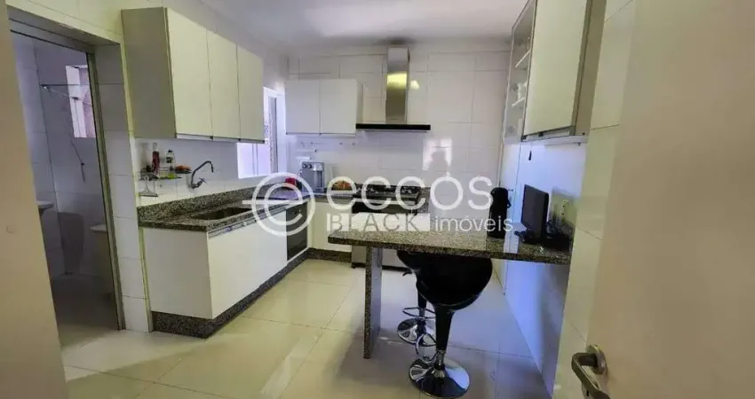 Apartamento à venda, 3 quartos, 1 suíte, 2 vagas, santa maria - uberaba/mg