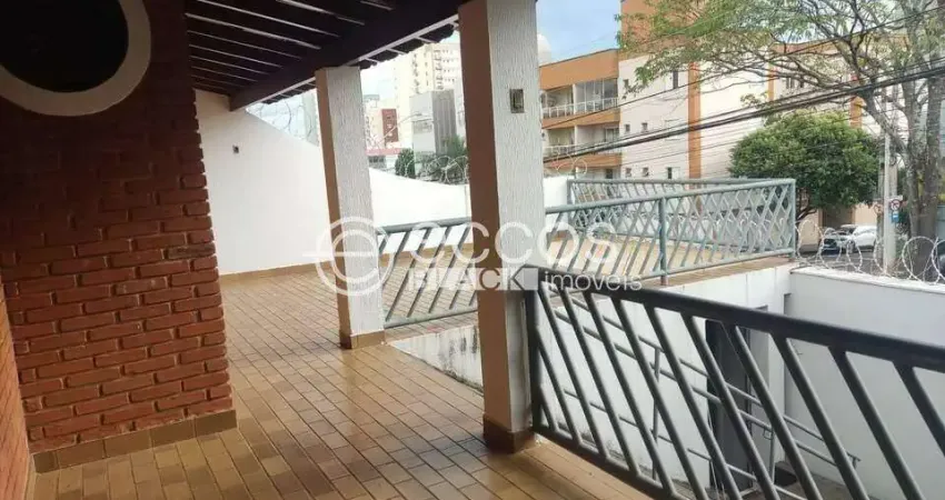 Casa à venda, 4 quartos, 2 suítes, 2 vagas, Tabajaras - Uberlândia/MG