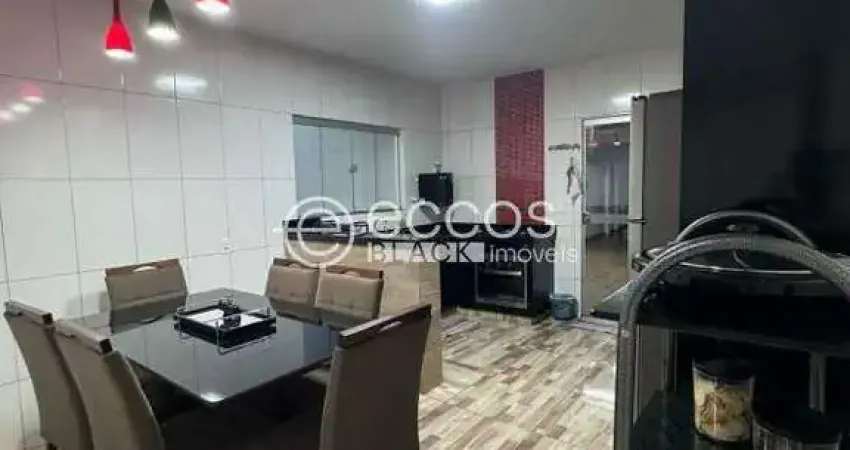 Casa à venda, 3 quartos, 1 suíte, 3 vagas, são jorge - uberlândia/mg