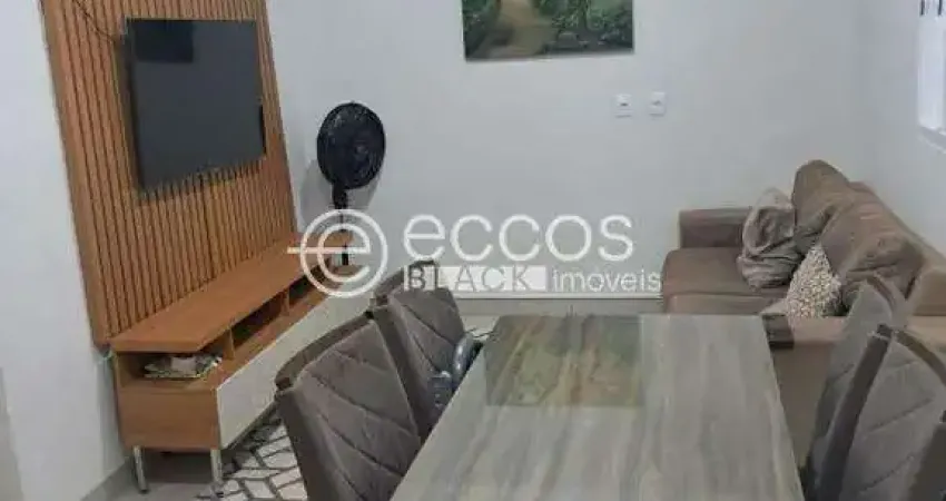 Casa à venda, 3 quartos, 1 suíte, 2 vagas, Novo Mundo - Uberlândia/MG
