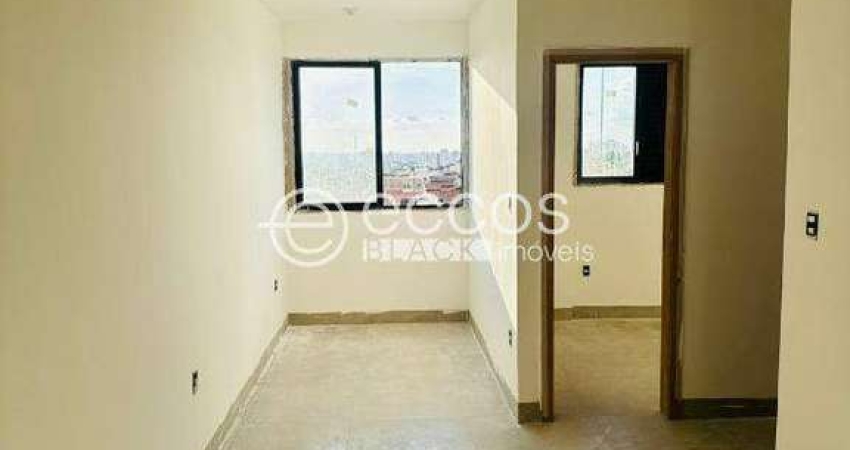 Apartamento à venda, 2 quartos, 1 suíte, 1 vaga, Santa Mônica - Uberlândia/MG