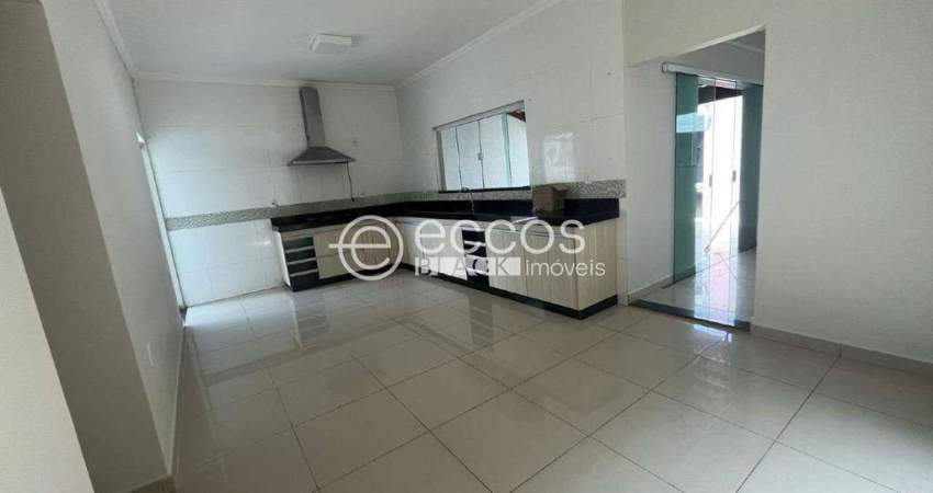Casa à venda, 3 quartos, 1 suíte, 2 vagas, Aclimação - Uberlândia/MG