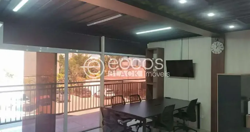 Ponto comercial para alugar na Rua Rafael Marino Neto, 276, Jardim Karaíba, Uberlândia