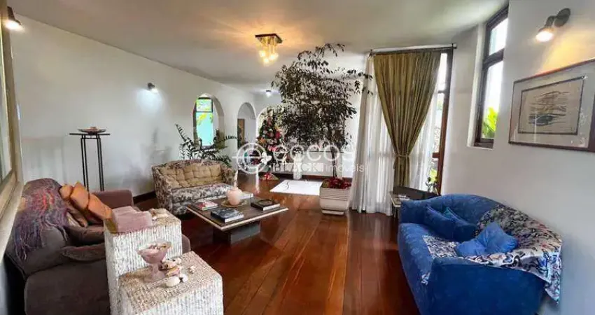 Casa à venda, 4 quartos, 3 suítes, 4 vagas, São Lucas - Belo Horizonte/MG