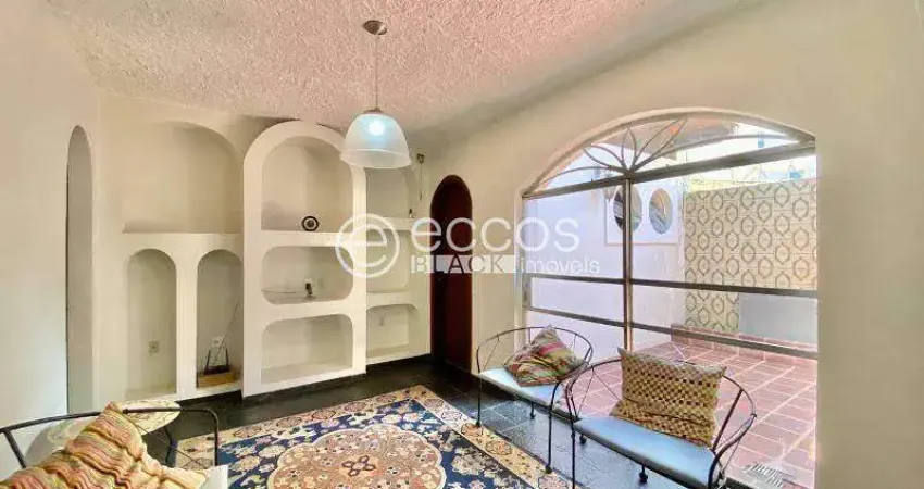 Casa à venda, 4 quartos, 1 suíte, 6 vagas, Sion - Belo Horizonte/MG