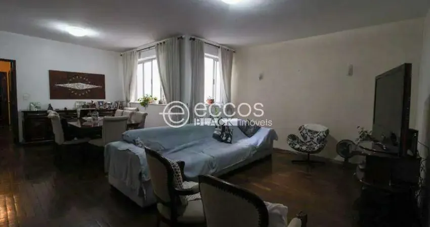 Apartamento à venda, 4 quartos, 1 suíte, 2 vagas, Santo Antônio - Belo Horizonte/MG