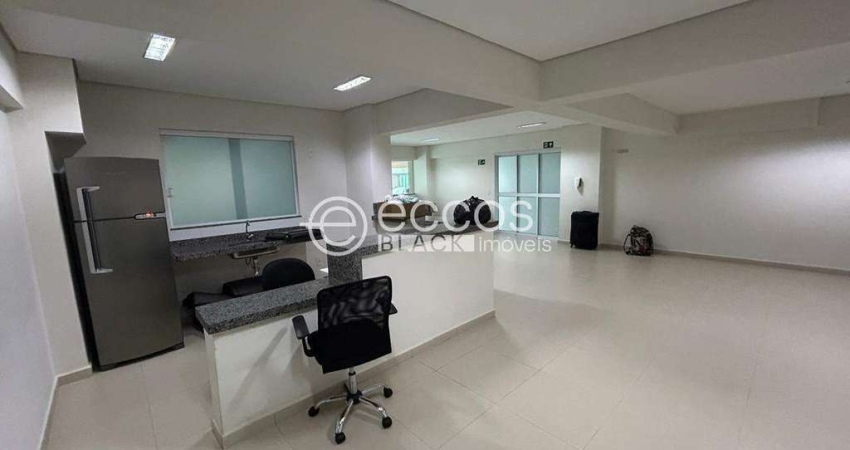 Apartamento para aluguel, 2 quartos, 1 suíte, 1 vaga, Centro - Uberlândia/MG