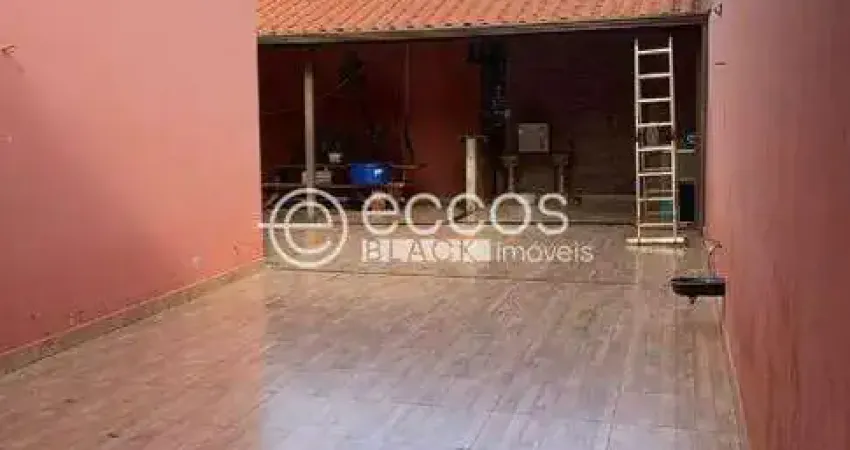 Casa para aluguel, 2 quartos, 1 suíte, 3 vagas, Jardim Canaã - Uberlândia/MG