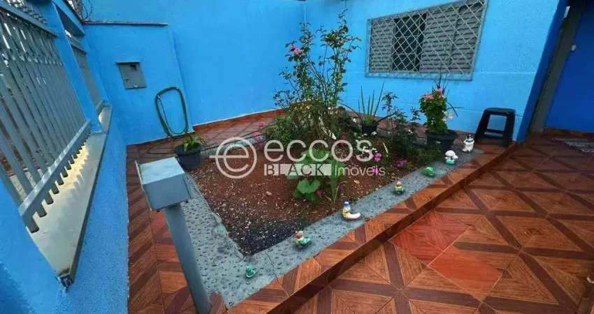 Casa à venda, 3 quartos, Jóquei Clube - ARAGUARI/MG