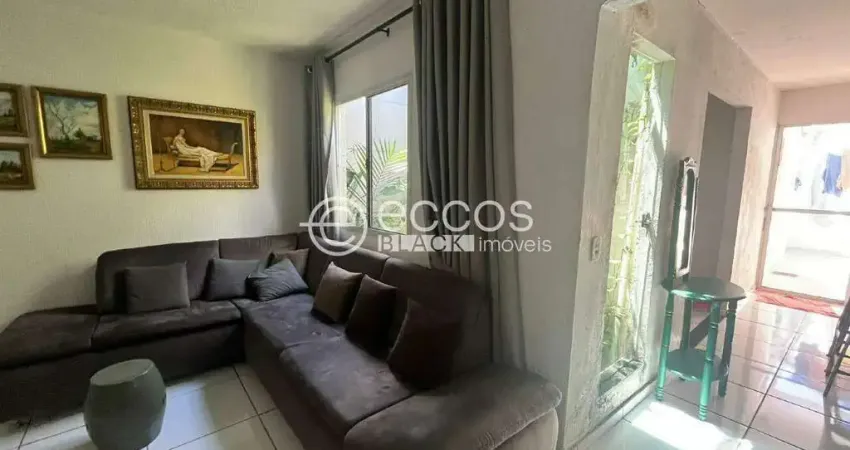 Casa em condomínio à venda, 3 quartos, 2 suítes, 2 vagas, Aclimação - Uberlândia/MG