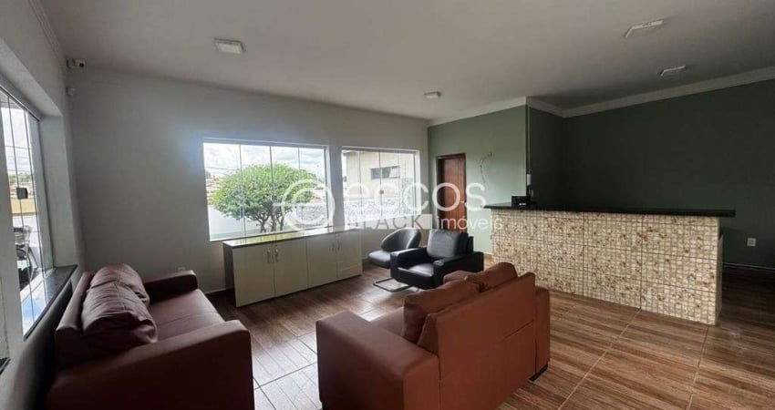 Casa à venda, 3 quartos, 5 vagas, Leblon - UBERABA/MG