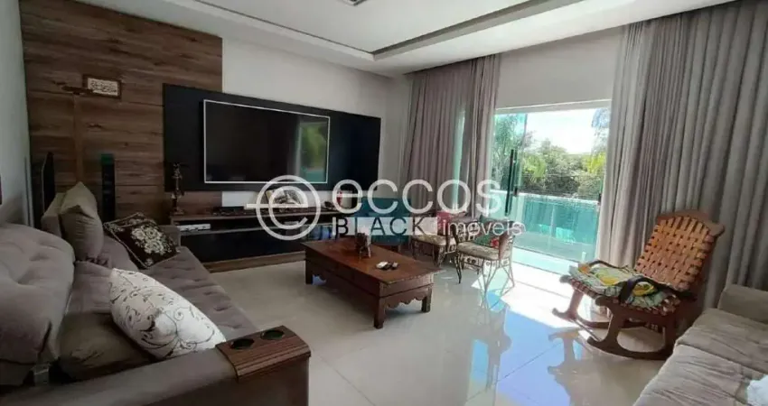 Casa em condomínio para aluguel, 5 quartos, 5 suítes, 6 vagas, Gávea - Uberlândia/MG