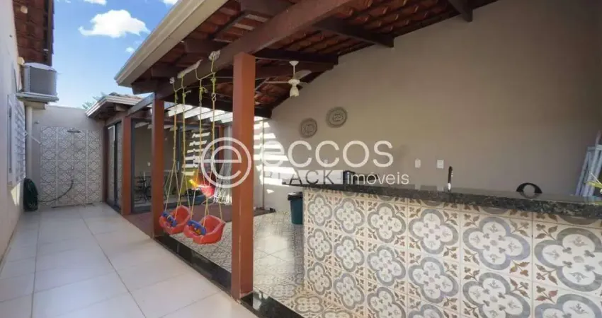 Casa em condomínio à venda, 3 quartos, 1 suíte, 2 vagas, portal beija flor - uberaba/mg