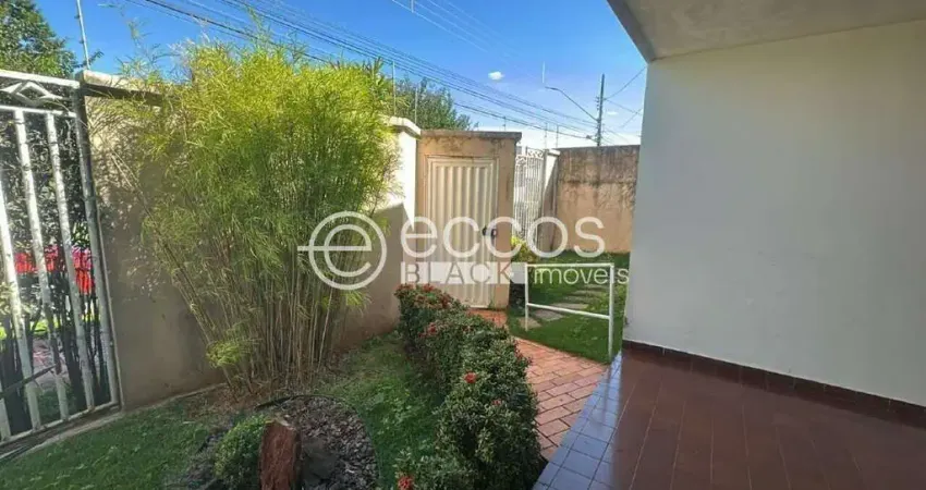 Casa para aluguel, 3 quartos, 1 suíte, 3 vagas, rosário - araguari/mg