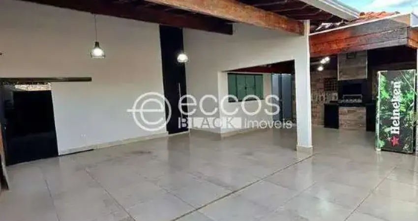 Casa à venda, 4 quartos, 2 suítes, 3 vagas, Granada - Uberlândia/MG