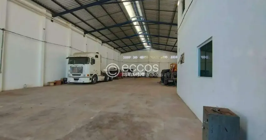 Barracão / Galpão / Depósito para alugar na Rua Mário Quintana, --, Novo Mundo, Uberlândia