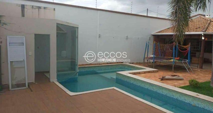Casa à venda, 3 quartos, 1 suíte, 6 vagas, CENTRO - ARAGUARI/MG