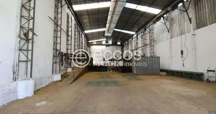 Barracão / Galpão / Depósito para alugar na Rua Madri, 479, Tibery, Uberlândia