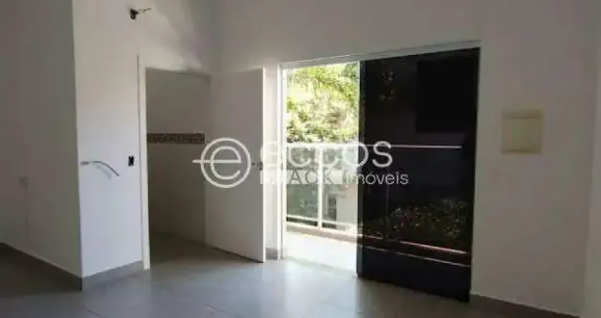 Sala comercial para alugar na Rua Espírito Santo, 208, Brasil, Uberlândia