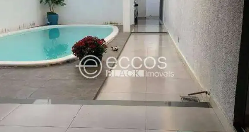 Casa à venda, 3 quartos, 1 suíte, 4 vagas, MILENIUM - ARAGUARI/MG