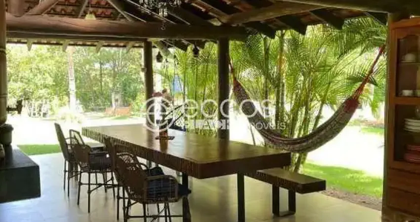 Chácara à venda, 7 quartos, 4 suítes, zona rural - cascalho rico/mg