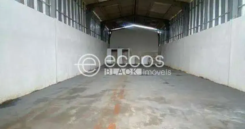 Casa à venda na Avenida do Corinto, --, Laranjeiras, Uberlândia