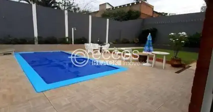 Casa à venda, 4 quartos, 2 suítes, 4 vagas, cidade jardim - uberlândia/mg