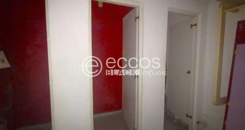 Sala comercial para alugar na Avenida Rondon Pacheco, 2369, Saraiva, Uberlândia
