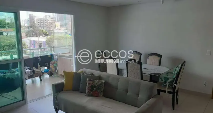 Apartamento à venda, 3 quartos, 1 suíte, 2 vagas, Morada da Colina - Uberlândia/MG